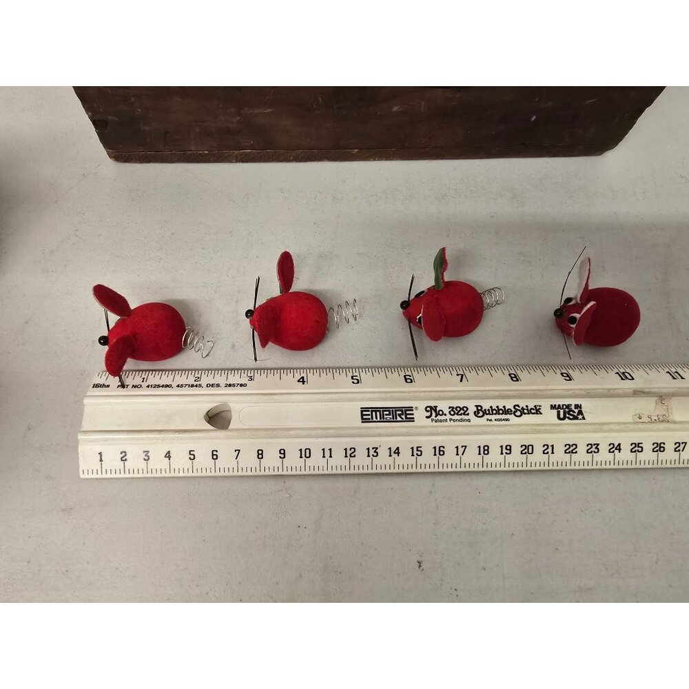 Vintage lot of Christmas Red Felt Mice 6 pc Lot - Picture 6 of 9
